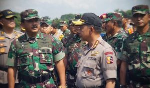 kapolri-dan-jendral-tni-640x377