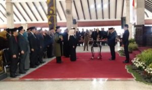 1575191609-picsay-696x392